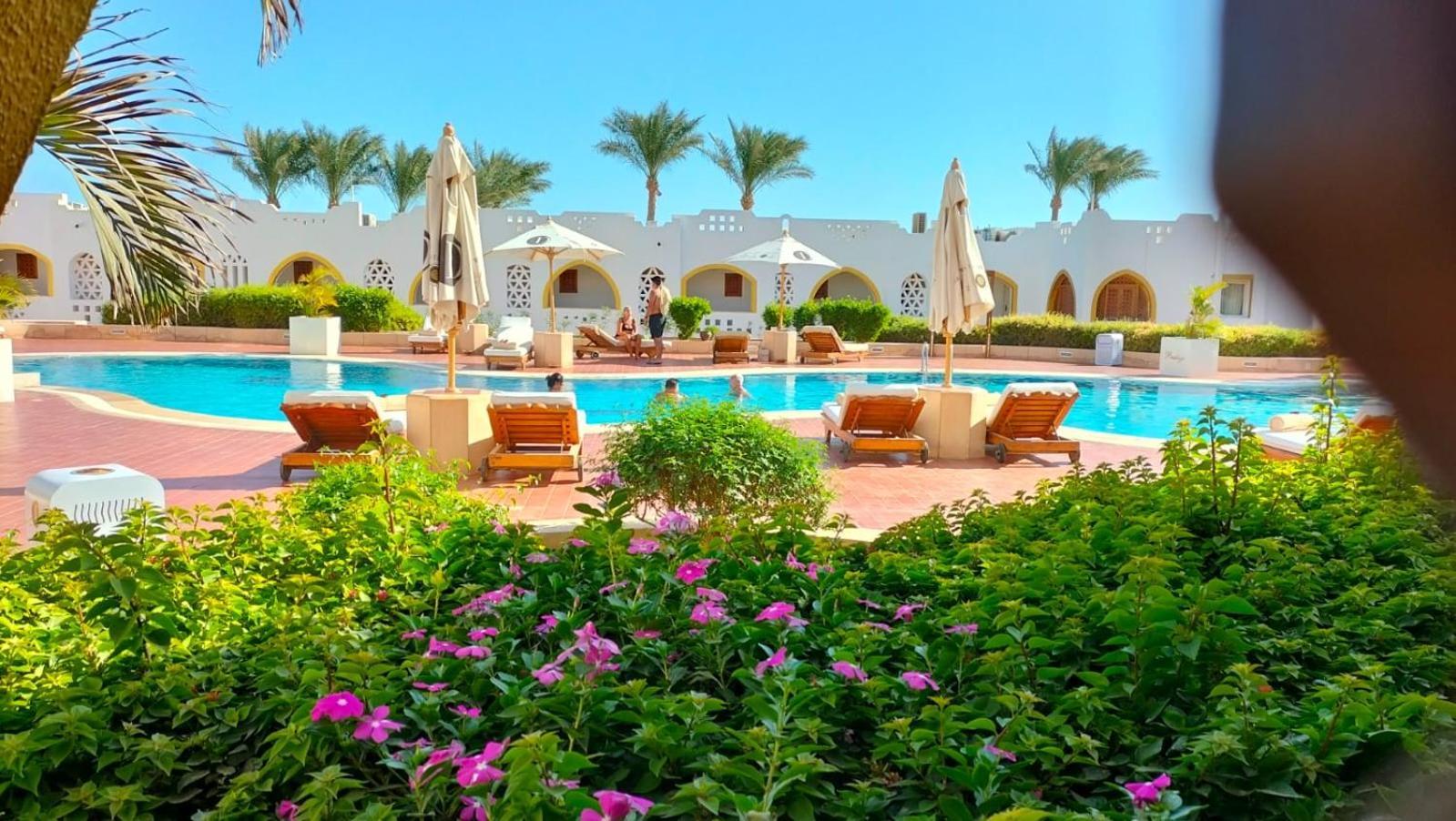 Hotel Domina Coral Bay Prestige à Charm el-Cheikh Extérieur photo